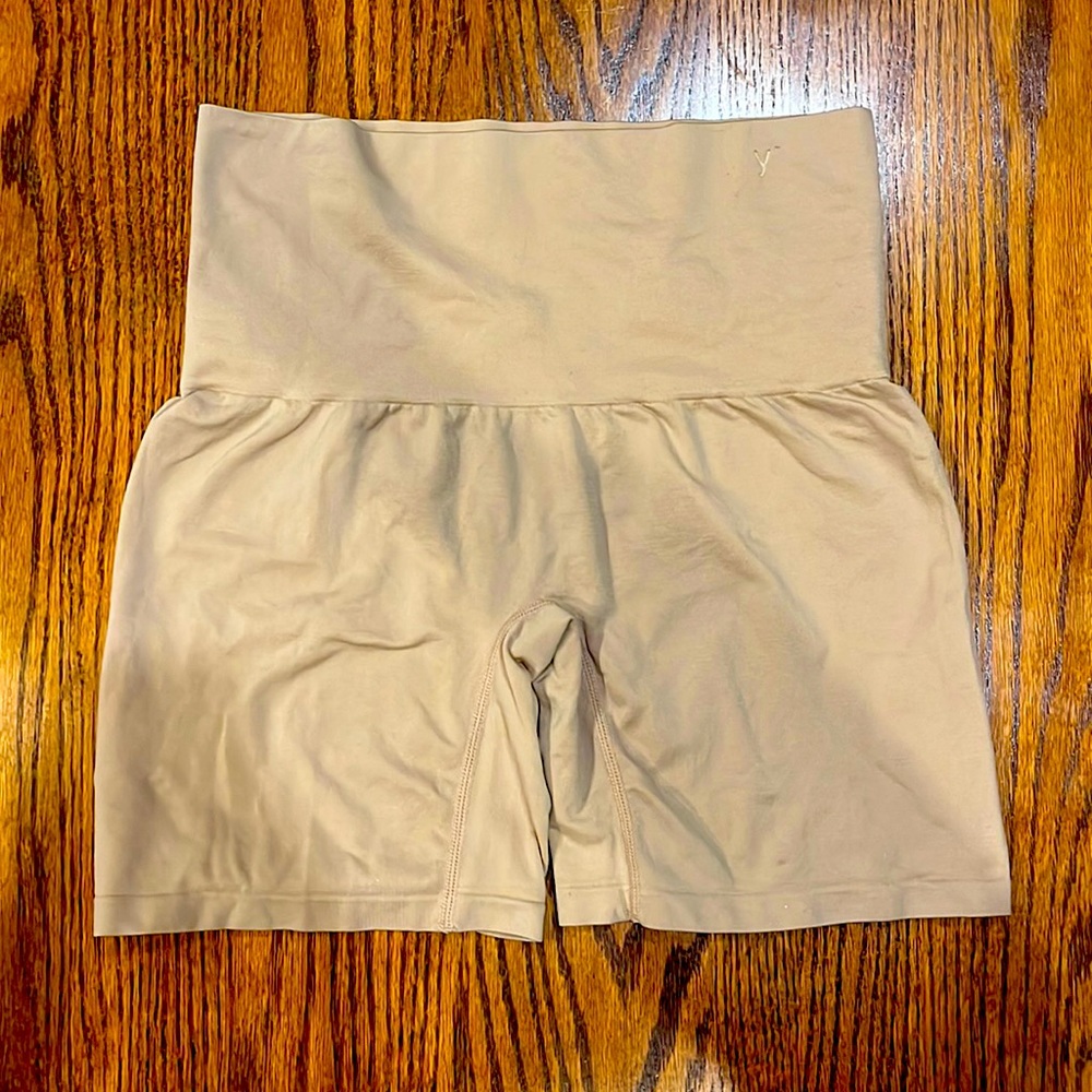 NWOT Yummie Control Top Boyshort Panty